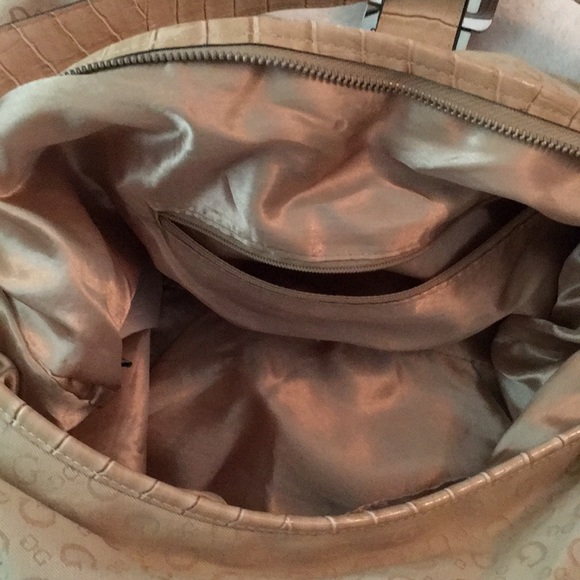 GUESS Shoulder Bag with Faux Croco Trim - Picture 9 of 17